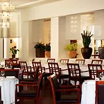 Occidental Paris Szálloda 4*
