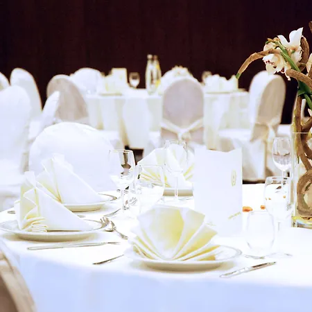 Hotel Occidental Paris Levallois-Perret