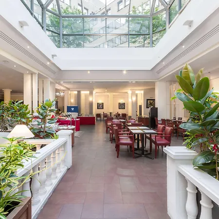 Occidental Paris 4* Λεβαλουά Περέ
