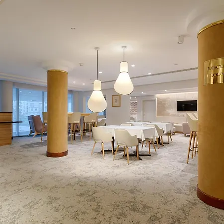 Hotel Evergreen Laurel