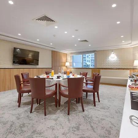 Occidental Paris Hotell 4*