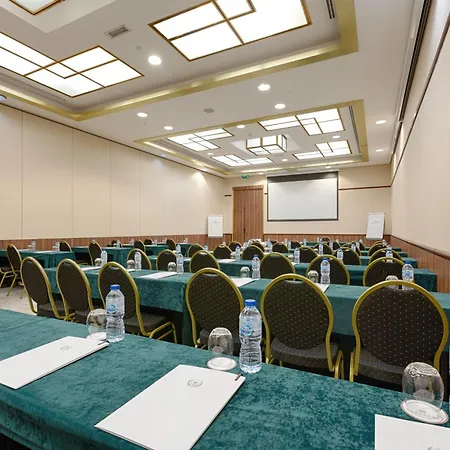 Occidental Paris 4*