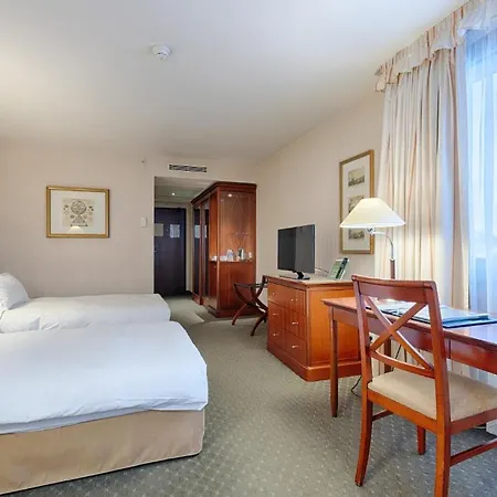 Occidental Paris 4* 勒瓦卢瓦-佩雷