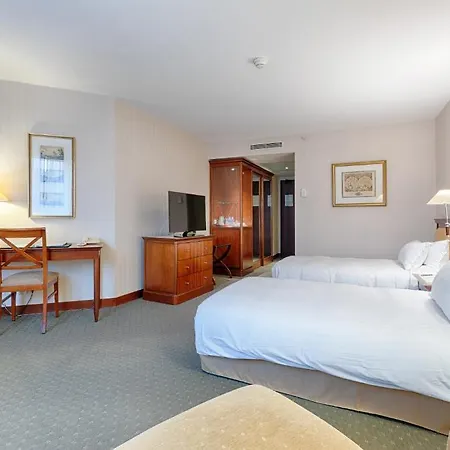 酒店 Occidental Paris 勒瓦卢瓦-佩雷