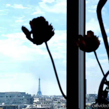 ホテル Occidental Paris ルヴァロワ＝ペレ