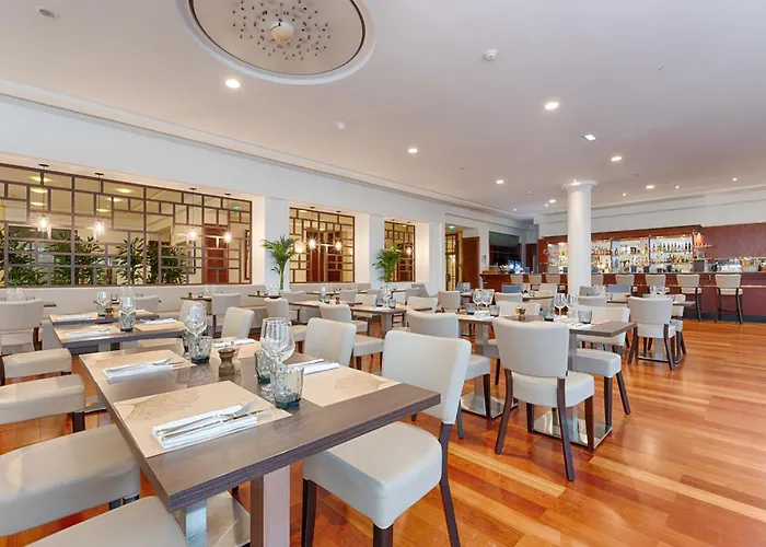 Occidental Paris Otel 4*