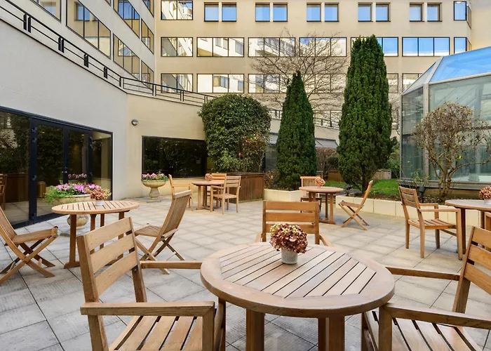 Occidental Paris Otel 4*